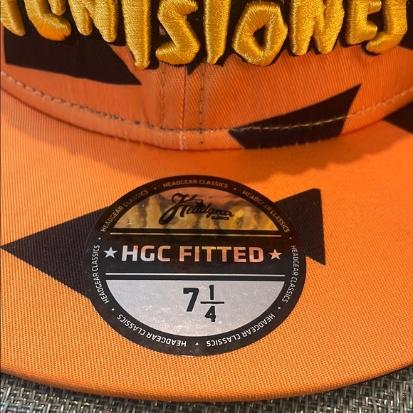 Fred Flintstone fitted hat, Orange & Black Cap, Hanna Barbera, Cartoon - Picture 2 of 4